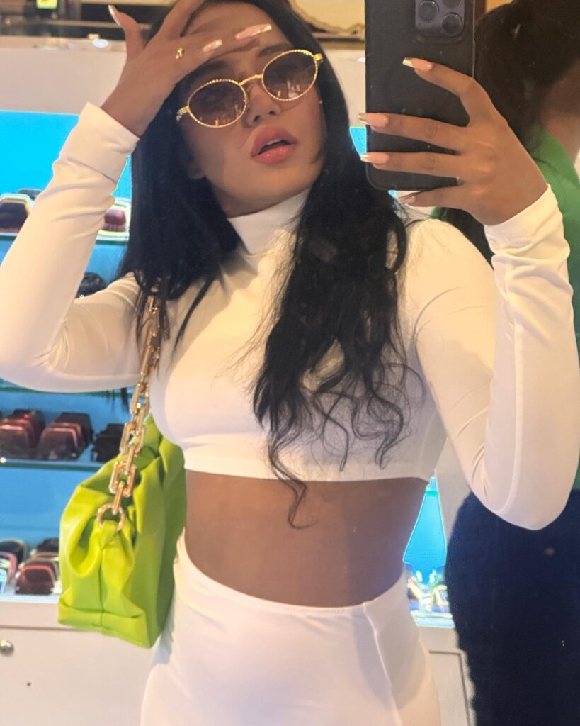 Samira Khan Mahi Instagram, TikTok, Facebook